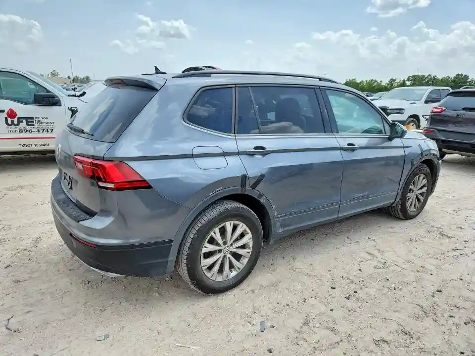 3VV1B7AX2LM151234 2020 VOLKSWAGEN TIGUAN-2