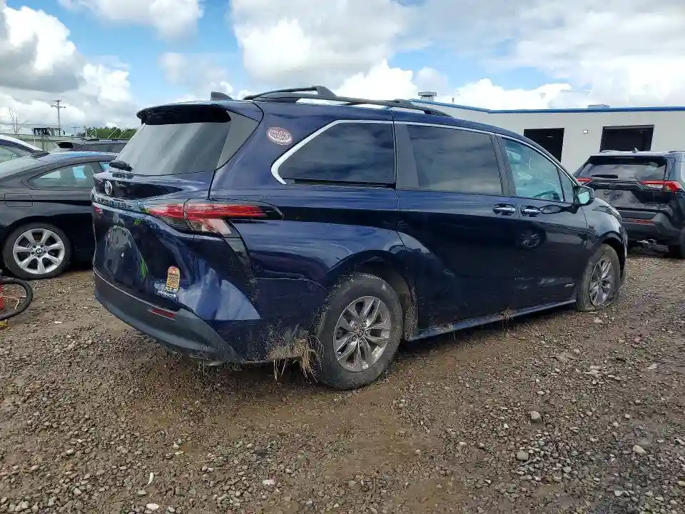 5TDJRKEC6MS035752 2021 TOYOTA SIENNA-2