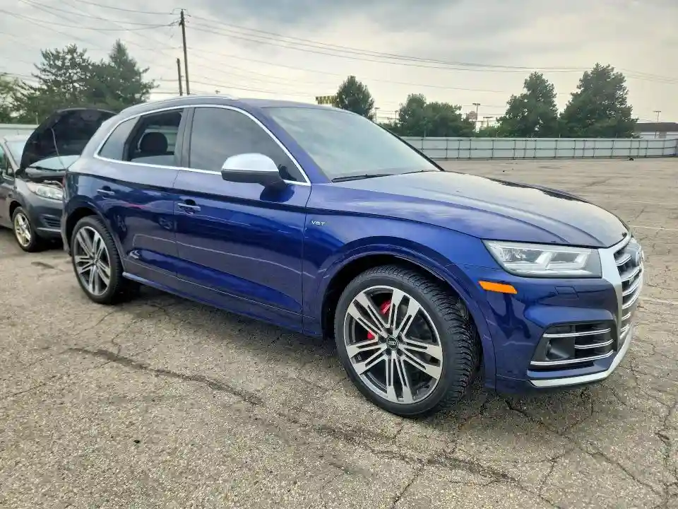 WA1C4AFY8J2161538 2018 AUDI SQ5-3