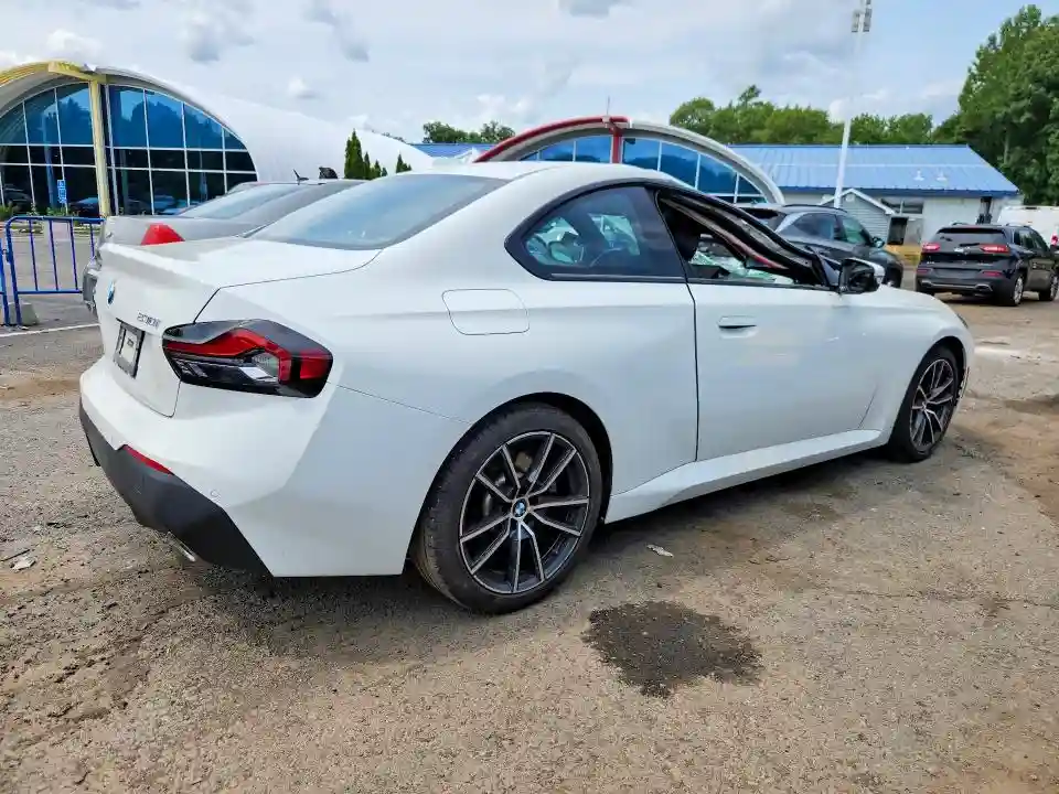 3MW33CM07R8E51765 2024 BMW 2 SERIES-2