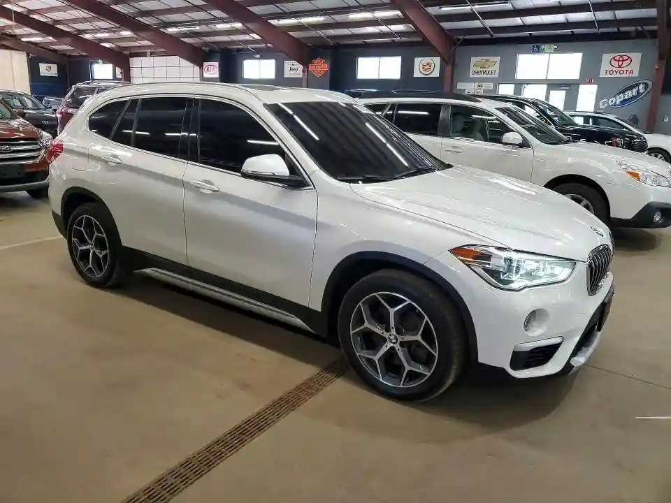 WBXHU7C37J5L09073 2018 BMW X1-3