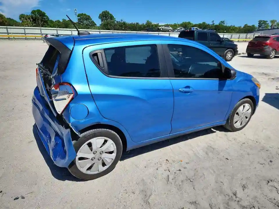 KL8CB6SA1HC812653 2017 CHEVROLET SPARK-2