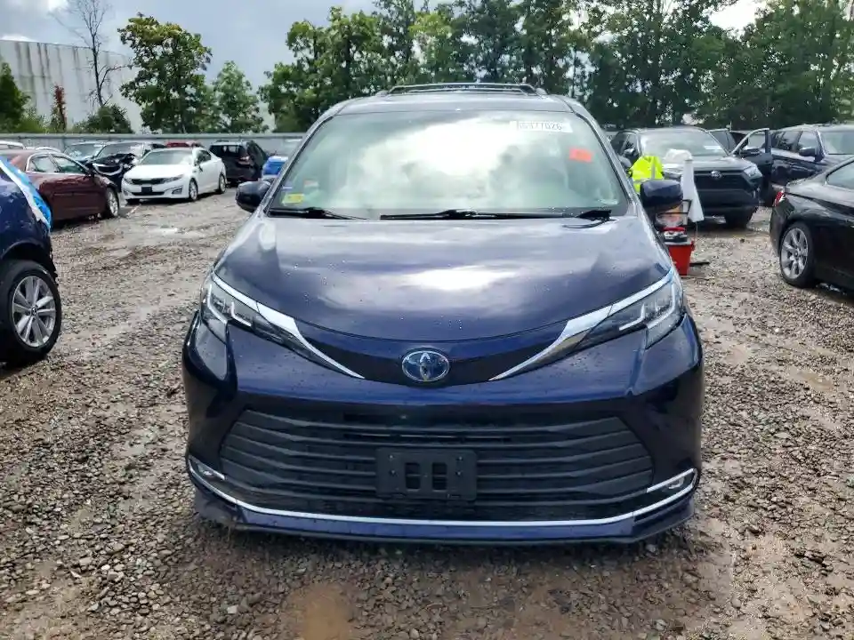 5TDJRKEC6MS035752 2021 TOYOTA SIENNA-4