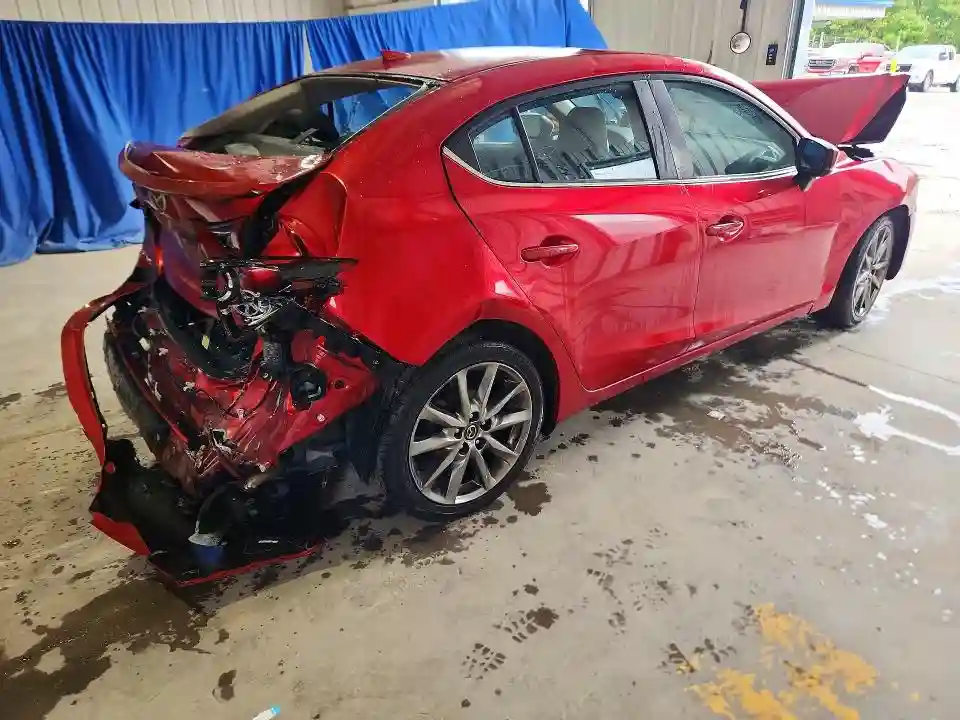 3MZBN1V34JM200538 2018 MAZDA 3-2