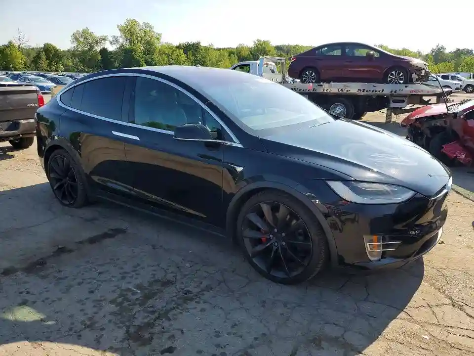 5YJXCDE43LF236107 2020 TESLA MODEL X-3