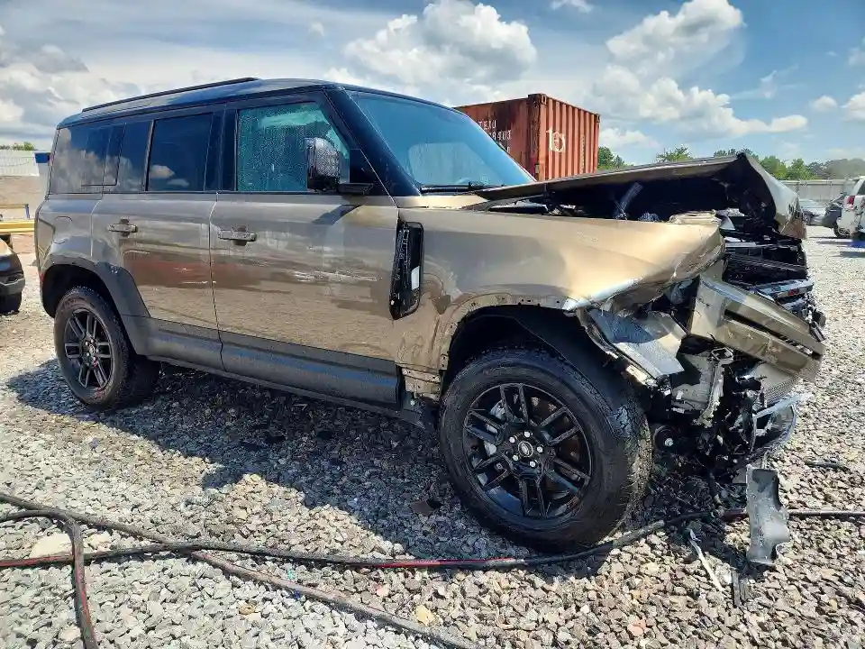 SALEJ7EU6S2474414 2025 LAND ROVER DEFENDER-3