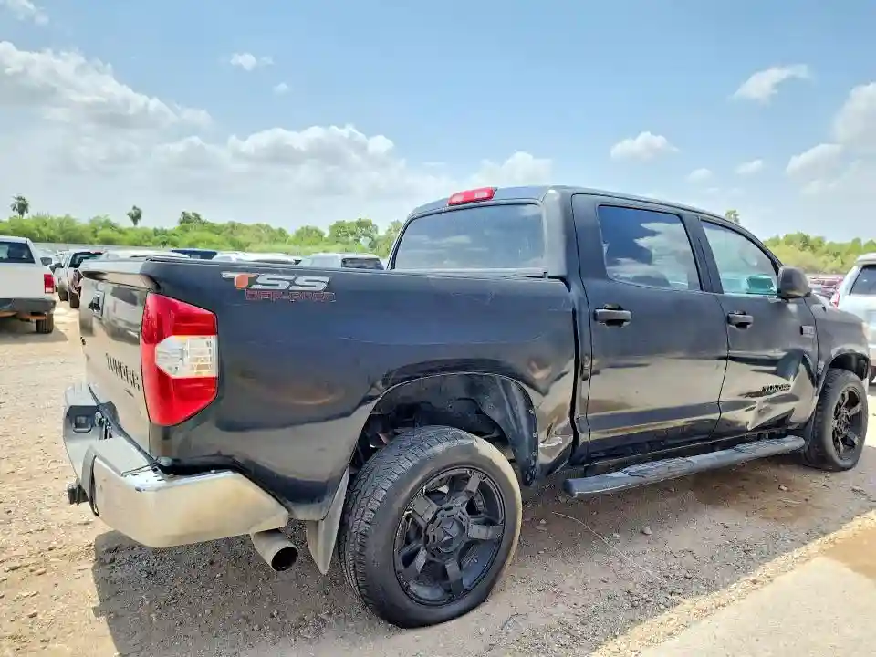 5TFDW5F1XJX772818 2018 TOYOTA TUNDRA-2