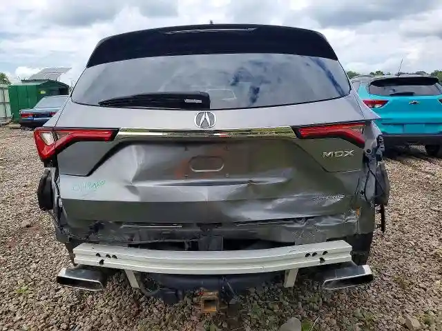 5J8YE1H88NL003806 2022 ACURA MDX-5