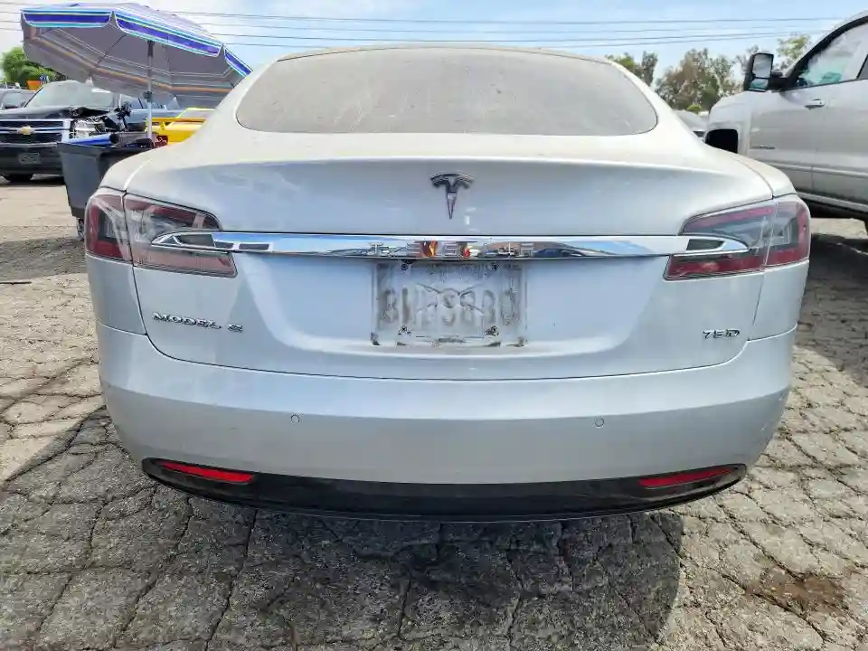 5YJSA1E29JF247459 2018 TESLA MODEL S-5