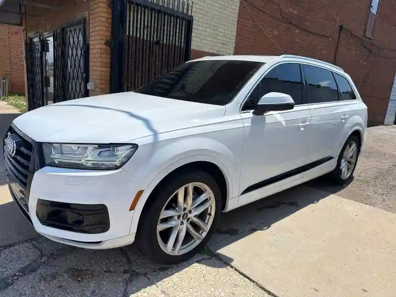WA1VAAF7XJD023271 2018 AUDI Q7-1