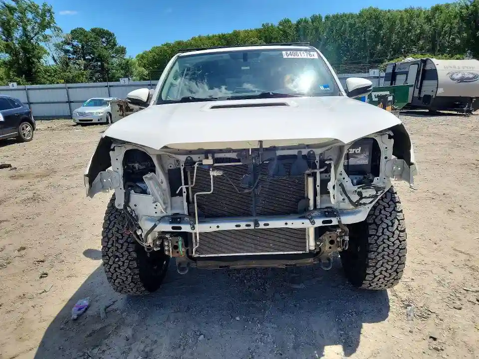 JTEBU5JR2J5511961 2018 TOYOTA 4RUNNER-4