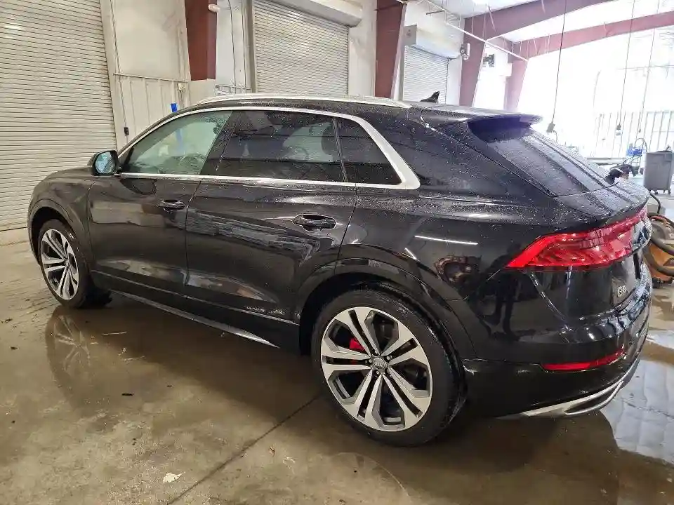 WA1BVAF17KD040906 2019 AUDI Q8-1