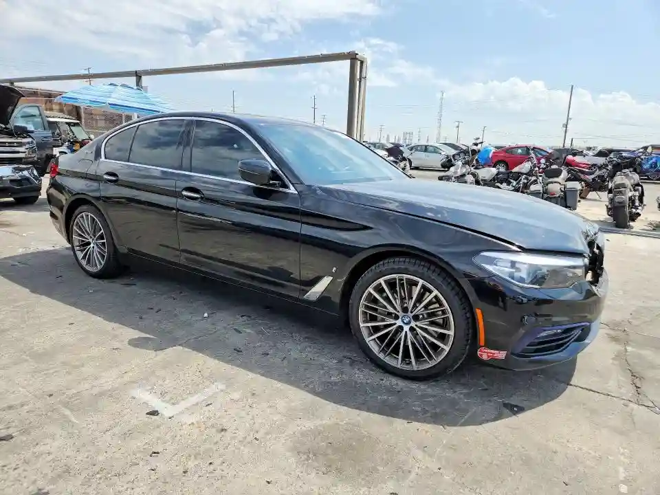 WBAJA9C56JB250505 2018 BMW 5 SERIES-3