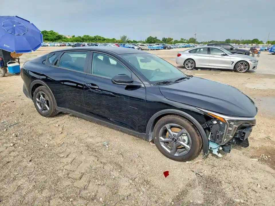 3KPFT4DE3SE210889 2025 KIA K4 LXS-3