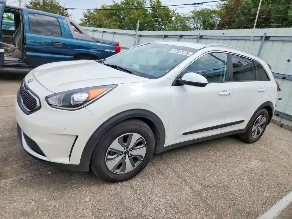KNDCB3LC6K5265378 2019 KIA NIRO-0