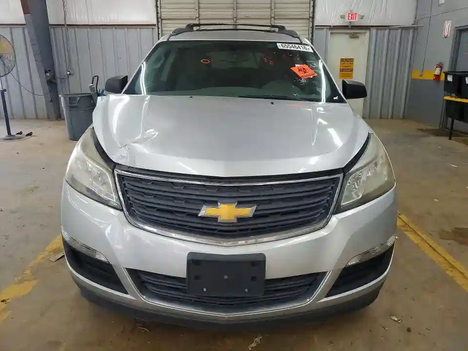 1GNKVFKD1HJ267996 2017 CHEVROLET TRAVERSE-4