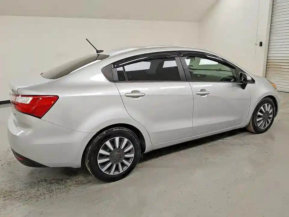 KNADM4A35F6428574 2015 KIA RIO-2
