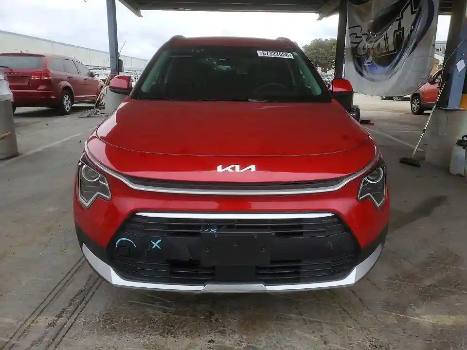 KNDCR3LE4R5155498 2024 KIA NIRO-4