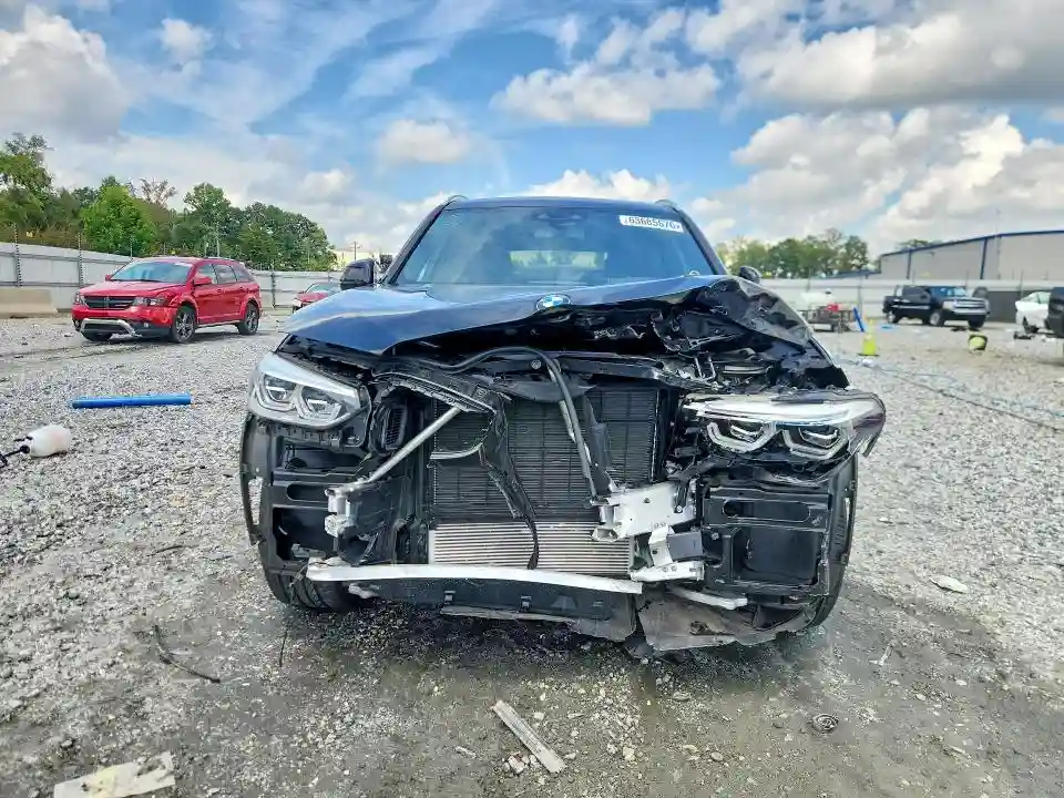 5UXTY3C02M9E50657 2021 BMW X3-4