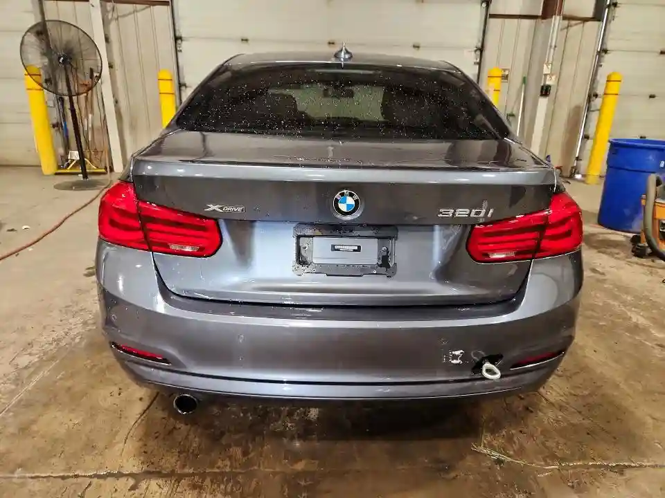 WBA8A3C51JA499568 2018 BMW 3 SERIES-5