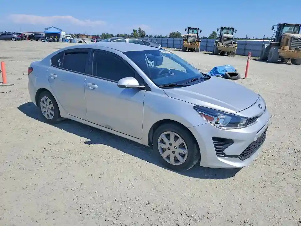 3KPA24AD8ME382587 2021 KIA RIO-3