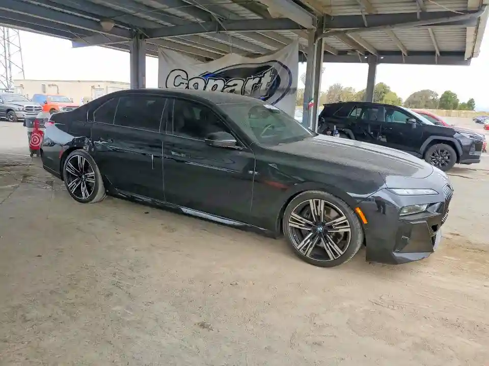 WBA33EJ04RCP67312 2024 BMW 7 SERIES-3