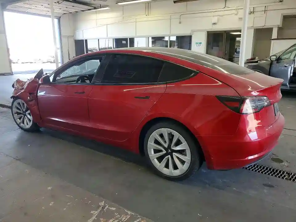 5YJ3E1EA7NF186330 2022 TESLA MODEL 3-1