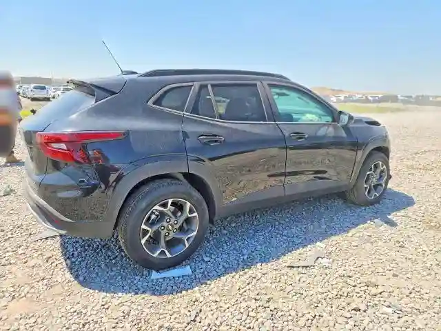 KL77LHEP5TC142550 2026 CHEVROLET TRAX-2