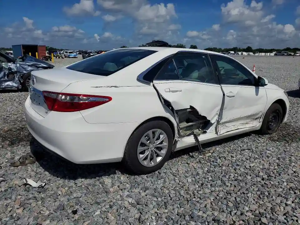 4T4BF1FK2GR569670 2016 TOYOTA CAMRY-2