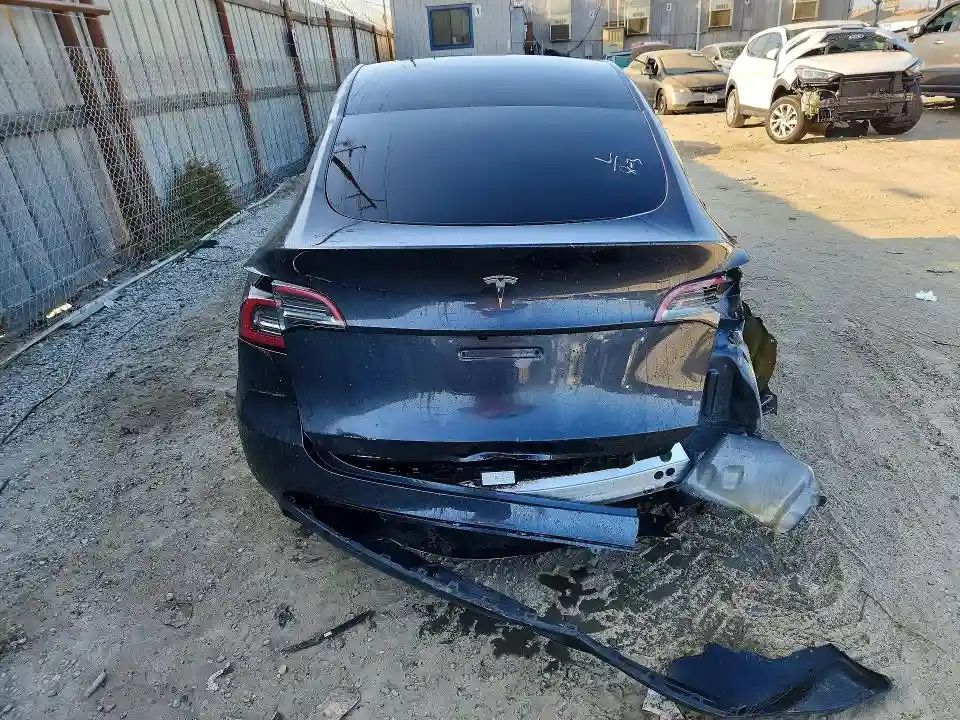 7SAYGDED0SF315549 2025 TESLA MODEL Y-5