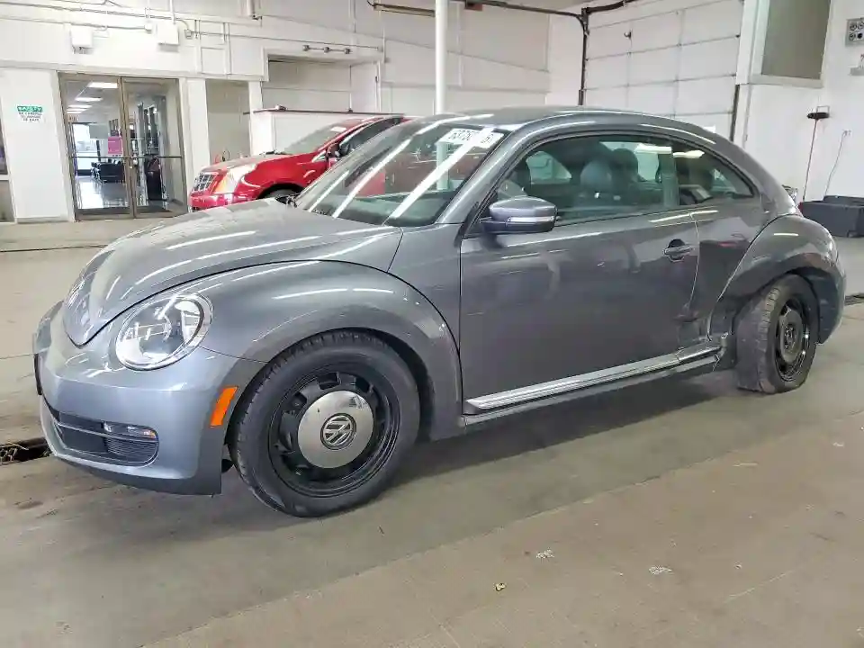 3VWJ17AT5GM605817 2016 VOLKSWAGEN BEETLE-0