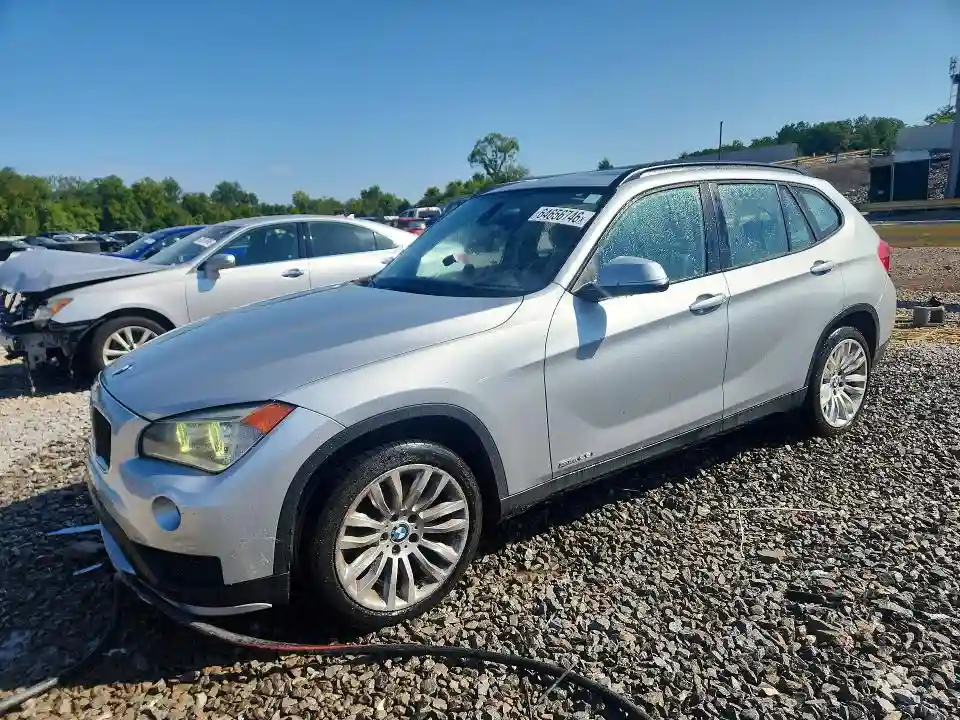 WBAVM1C56FV314896 2015 BMW X1-0