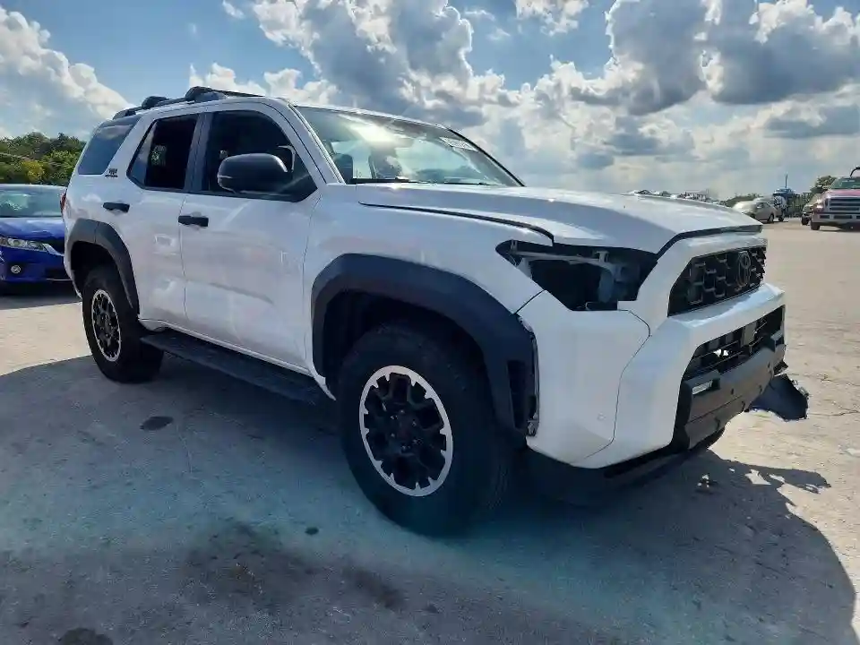 JTEVA5BR3S5000426 2025 TOYOTA 4RUNNER-3