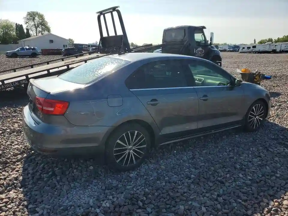 3VWD17AJ9FM250953 2015 VOLKSWAGEN JETTA-2