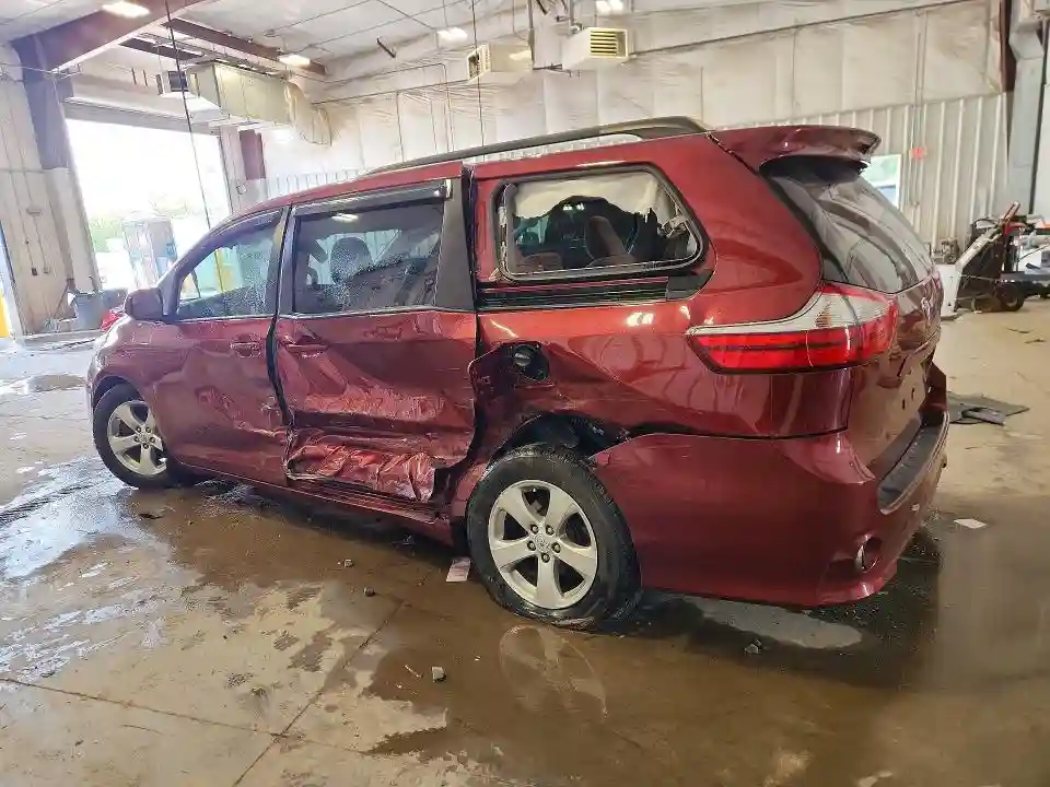 5TDKK3DCXGS751607 2016 TOYOTA SIENNA-1