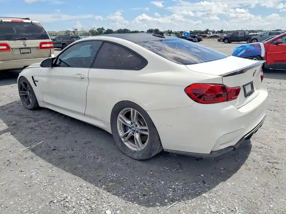 WBS3R9C59FK333107 2015 BMW M4-1