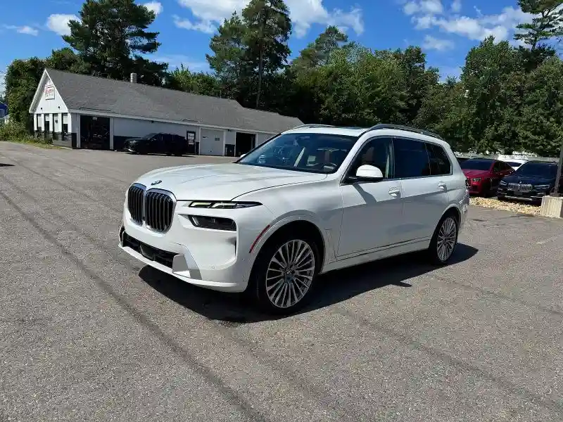 5UX23EM09P9N95412 2023 BMW X7-0