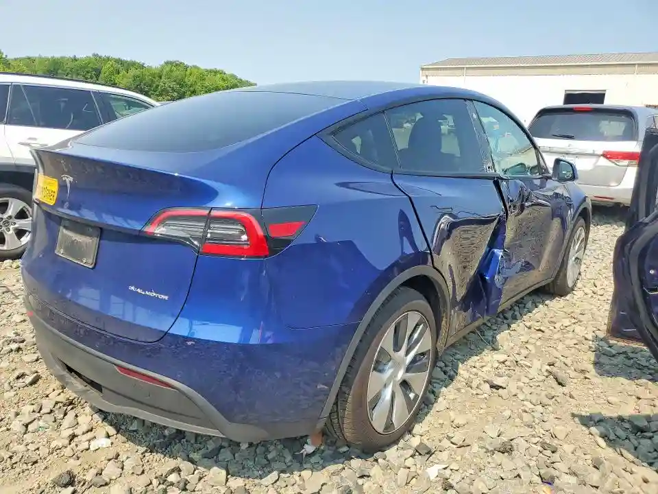 5YJYGDEE8MF063817 2021 TESLA MODEL Y-2