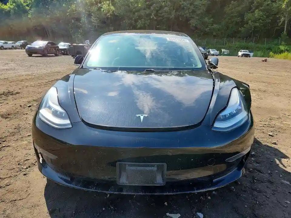 5YJ3E1EA6KF305075 2019 TESLA MODEL 3-4