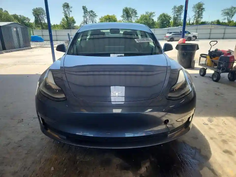 5YJ3E1EA6MF907266 2021 TESLA MODEL 3-4