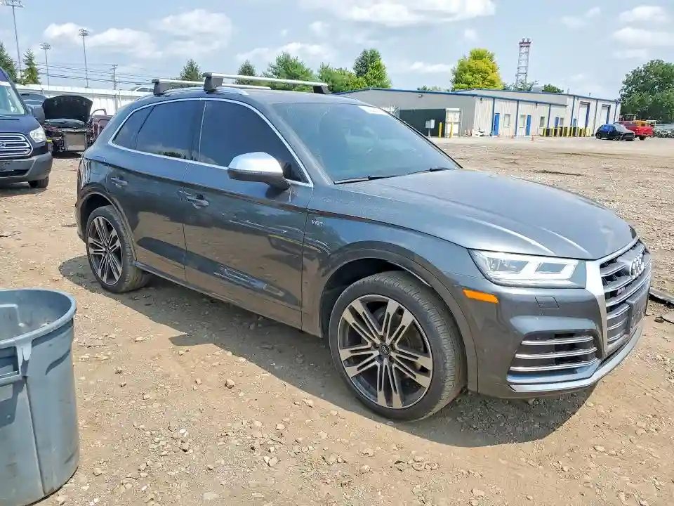 WA1A4AFY2J2009651 2018 AUDI SQ5-3