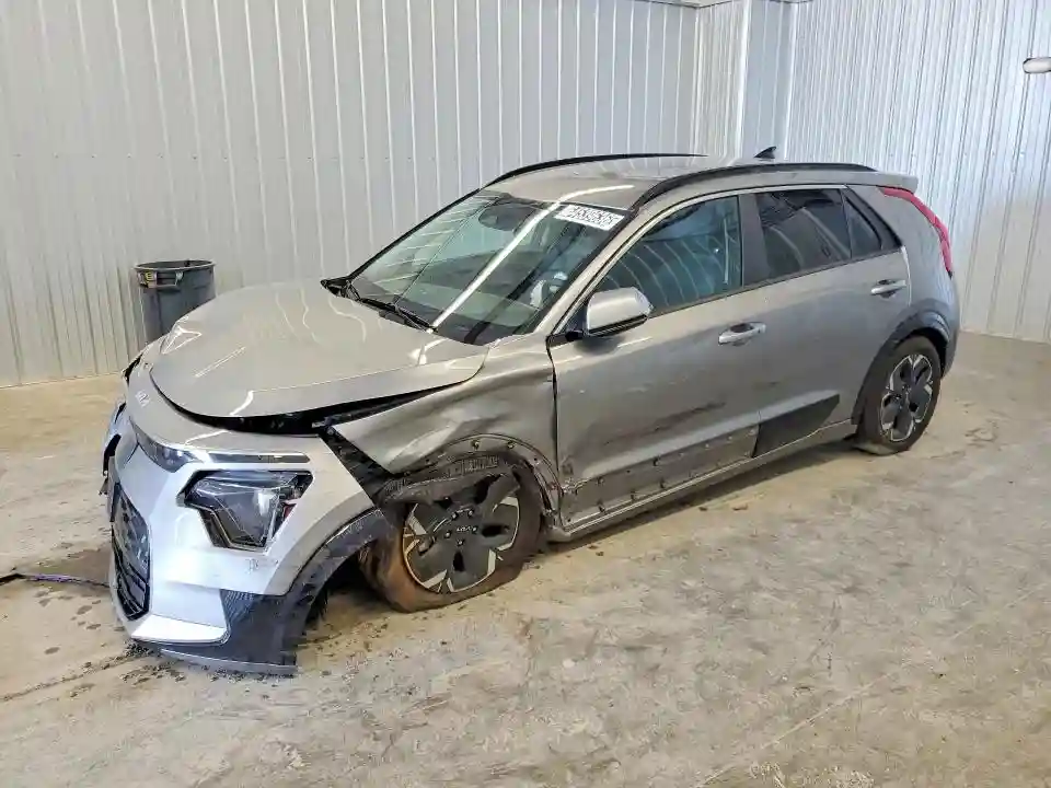 KNDCR3L1XP5059563 2023 KIA NIRO-0