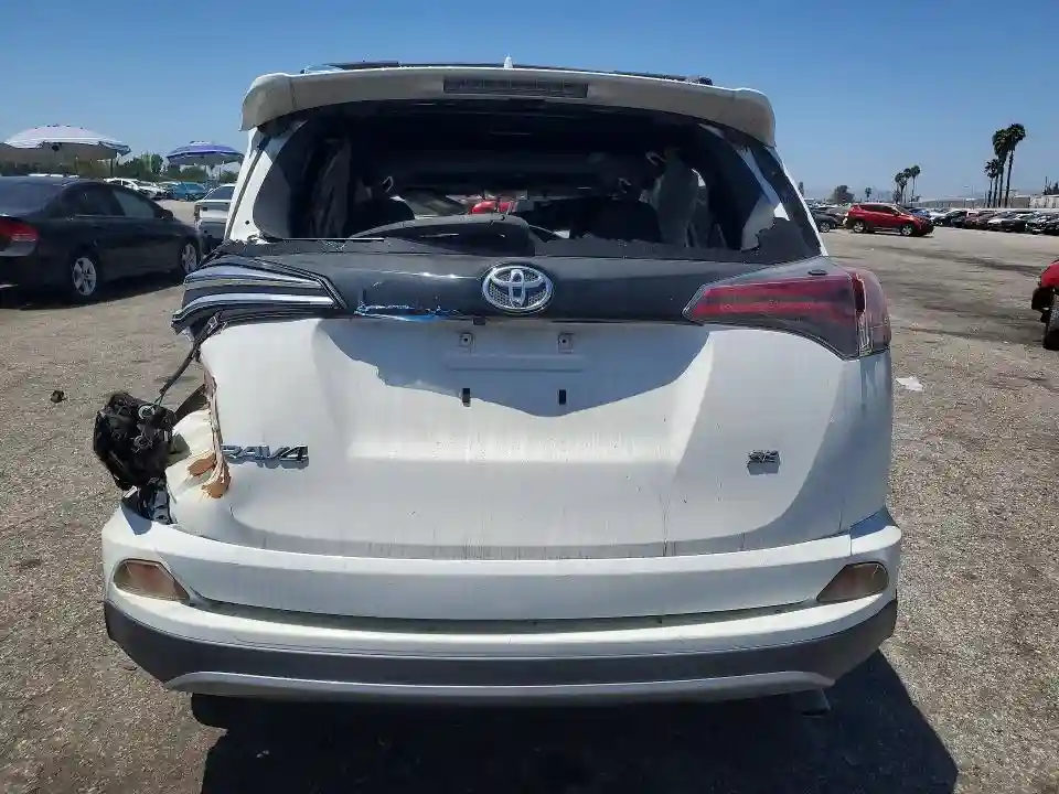 JTMNFREV7JJ725510 2018 TOYOTA RAV4-5
