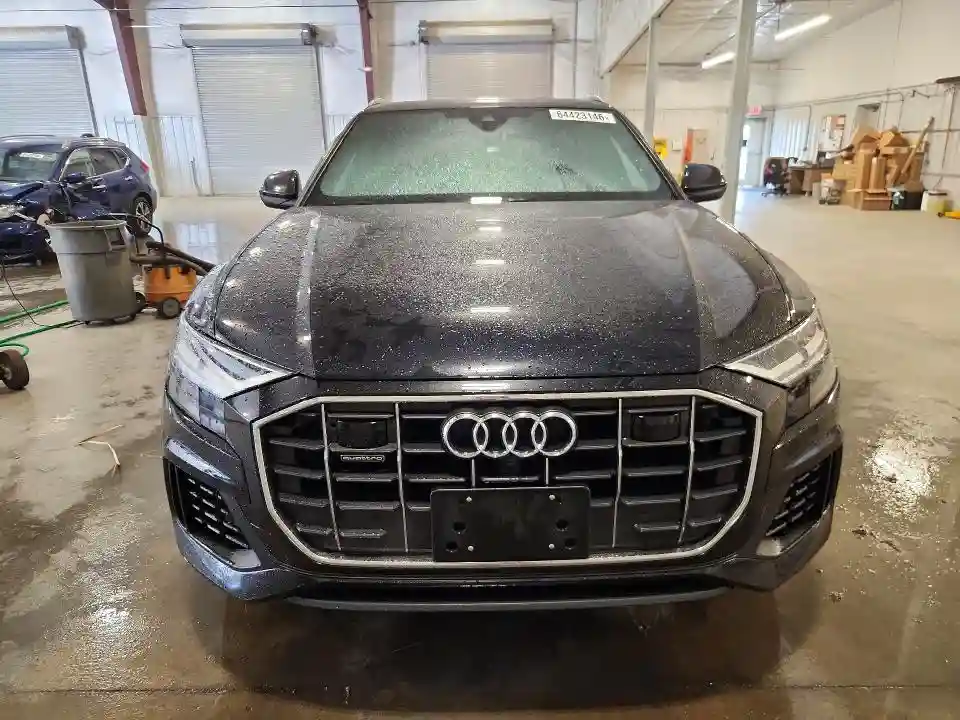WA1BVAF17KD040906 2019 AUDI Q8-4