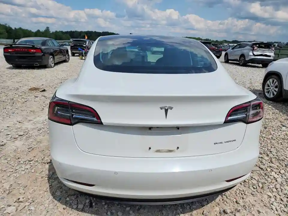 5YJ3E1EB6JF067171 2018 TESLA MODEL 3-5