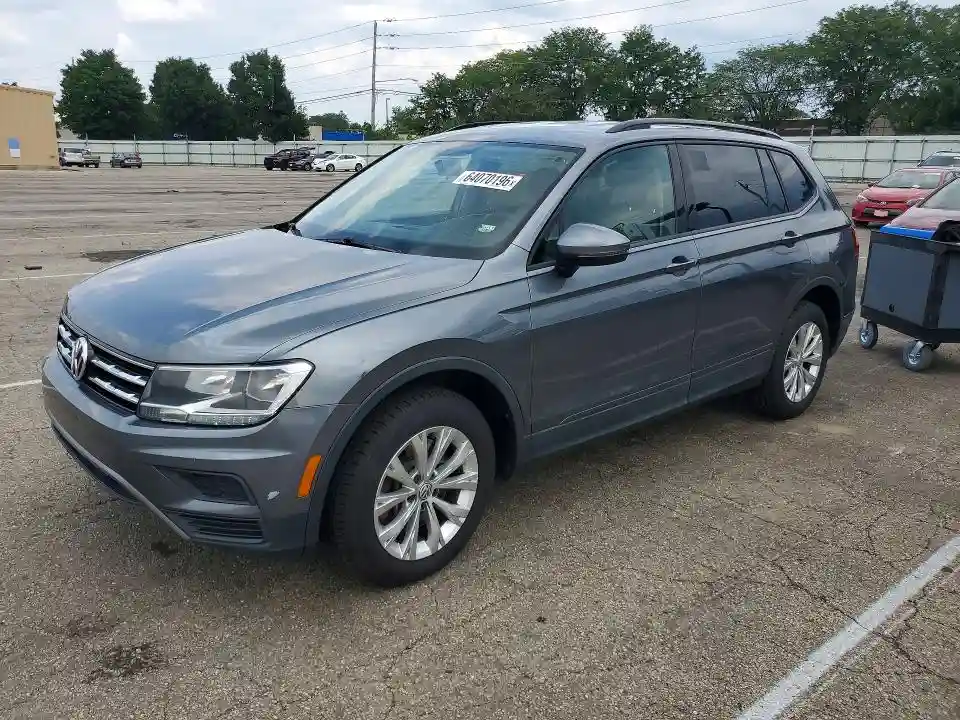 3VV0B7AX6JM055020 2018 VOLKSWAGEN TIGUAN-0
