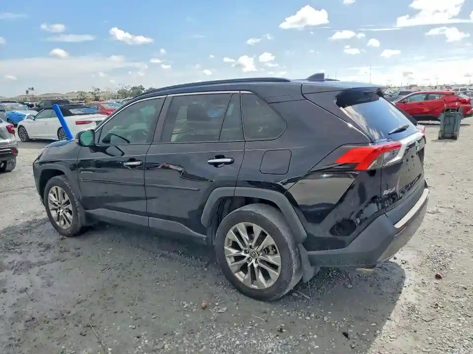 2T3N1RFVXMC209565 2021 TOYOTA RAV4-1