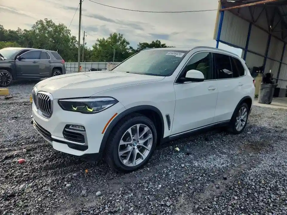 5UXCR4C03LLE30597 2020 BMW X5-0