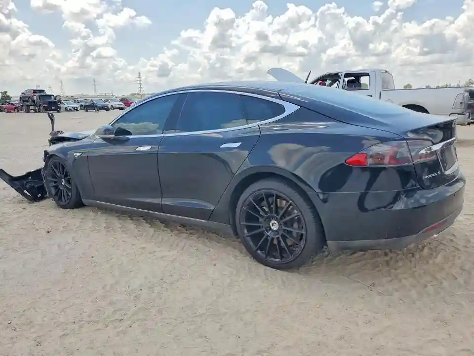 5YJSA1H22FF100399 2015 TESLA MODEL S-1