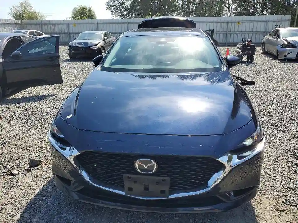 3MZBPACM3PM381369 2023 MAZDA 3-4